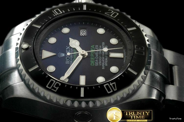 1011 ROLSD048A – Deep Sea Blue Dweller Packable 1003